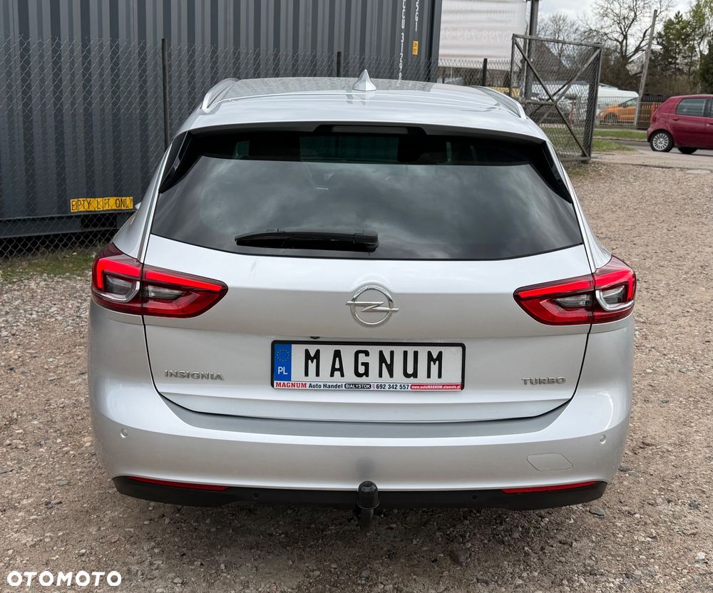 Opel Insignia - 35