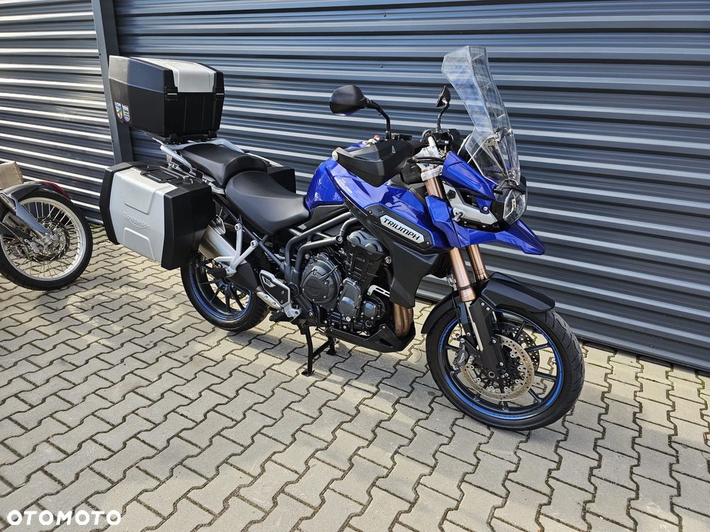 Triumph Tiger - 1