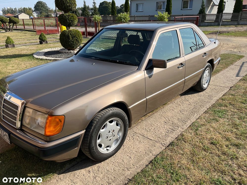 Mercedes-Benz W124 (1984-1993) - 1