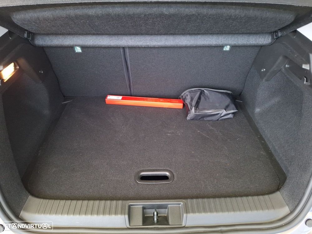 Renault Captur 1.0 TCe Techno Bi-Fuel - 24