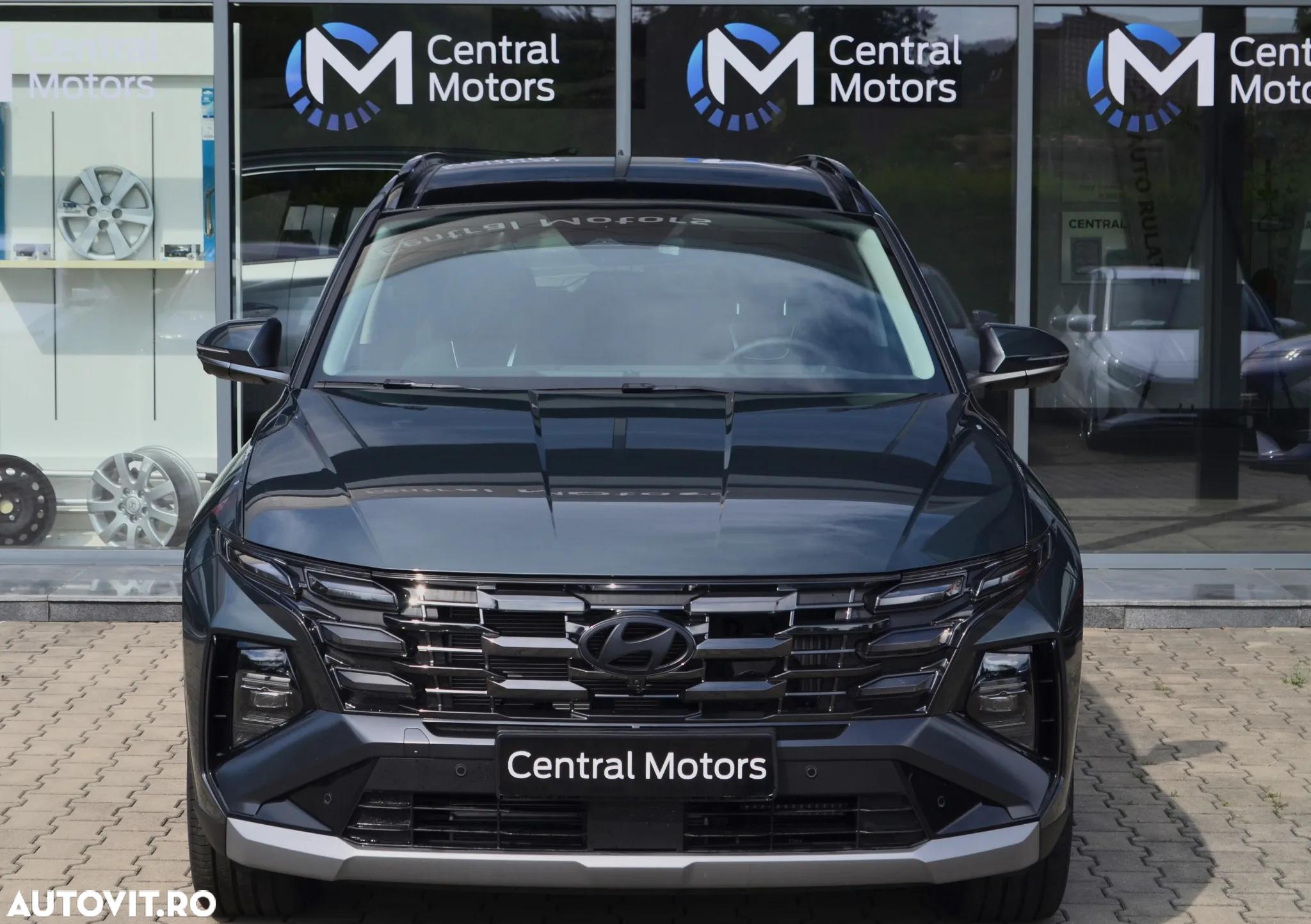Hyundai Tucson - 2
