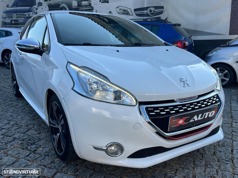 Peugeot 208 - 2
