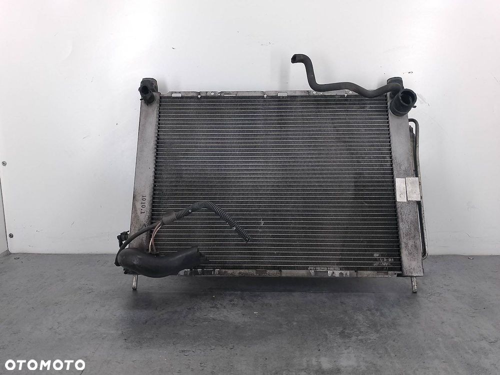 CHŁODNICA WODY KLIMATYZACJI RENAULT CLIO III 8200688382 1.2 16V - 3