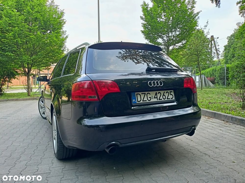 Audi A4 Avant - 4