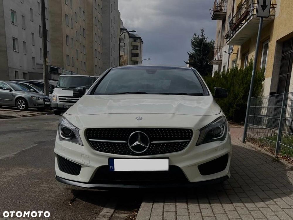 Mercedes-Benz CLA 220 CDI 7G-DCT AMG Line - 2