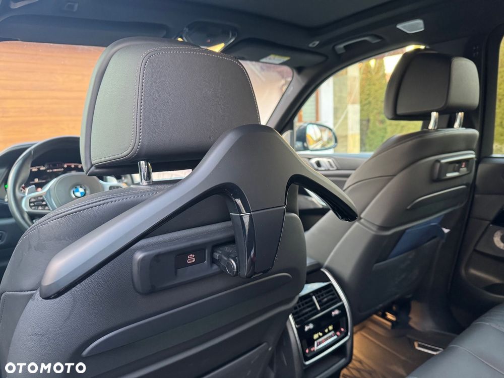BMW X5 M M50d - 13