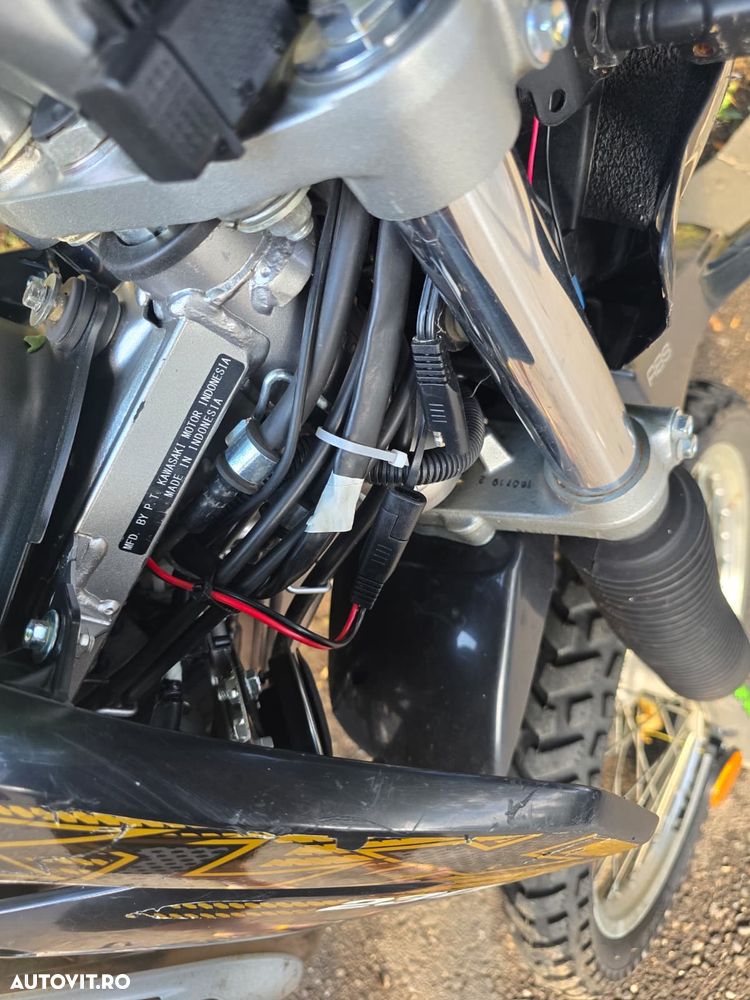 Kawasaki KLX 230R S - 10