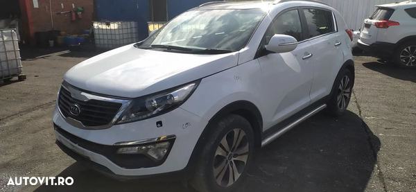 Dezmembrari / Dezmembrez Kia Sportage 1.7 D4FDBZ cut. B 6v ZH78 cul. Cassa White (WD)