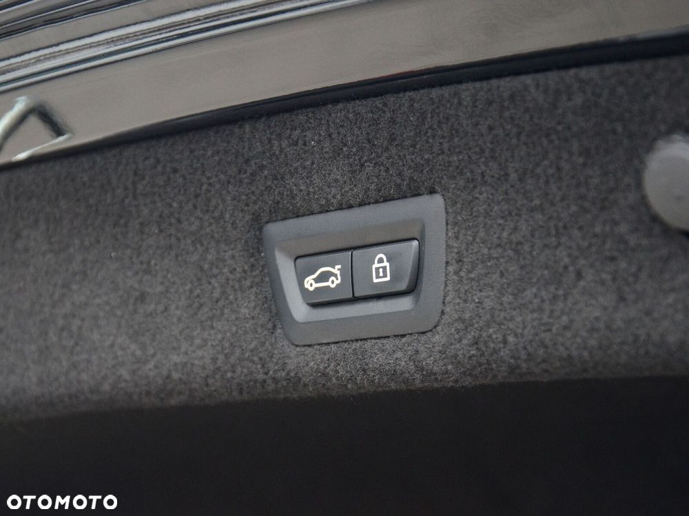 BMW Seria 7 730d xDrive mHEV sport - 22