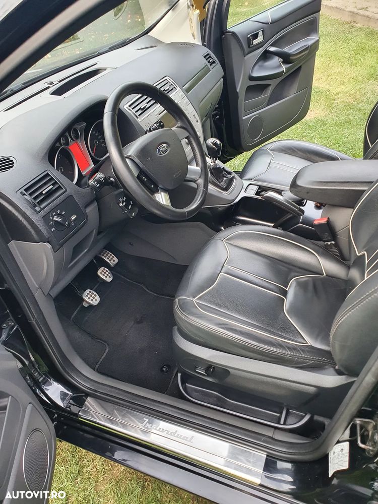 Ford Kuga - 9