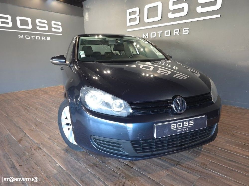 VW Golf 1.6 TDi Trendline BlueMotion - 2