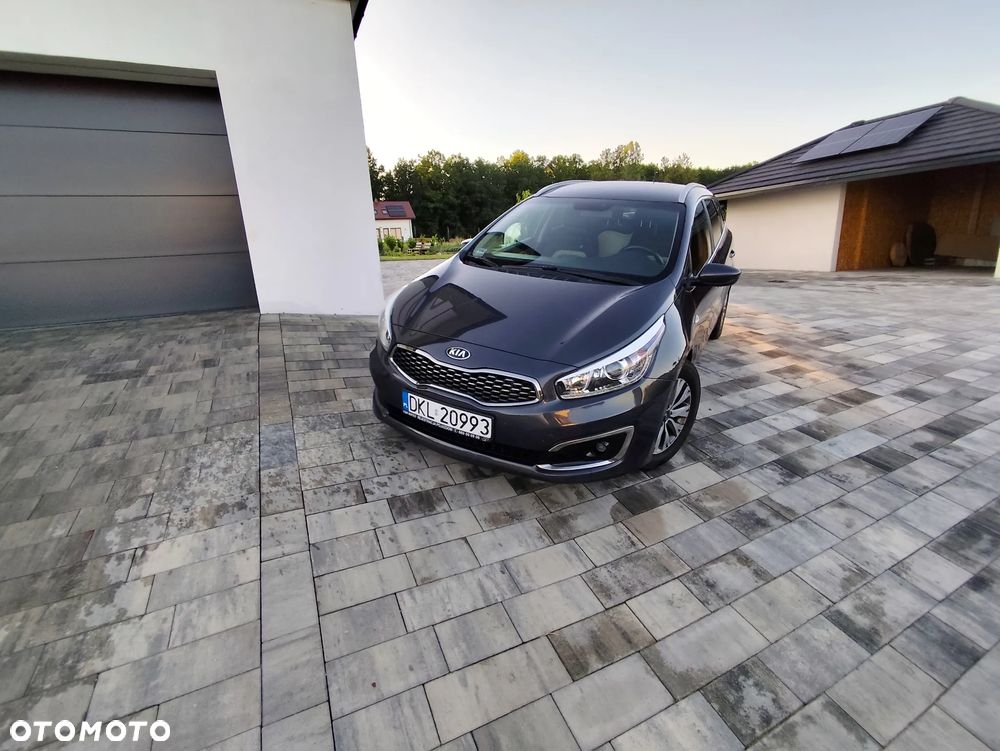 Kia Ceed Cee'd 1.6 CRDi L Business Line DCT - 1