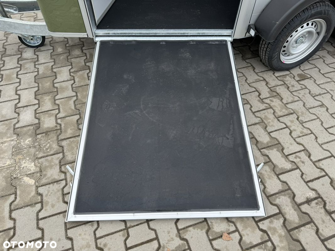 Cheval Liberte Touring Country XL przyczepa na dwa konie | duża siodlarnia | drzwi boczne | rampa przednia | 387×179 cm | ALUMINIOWA | Debon | dostawa | mocna i solidna | - 36