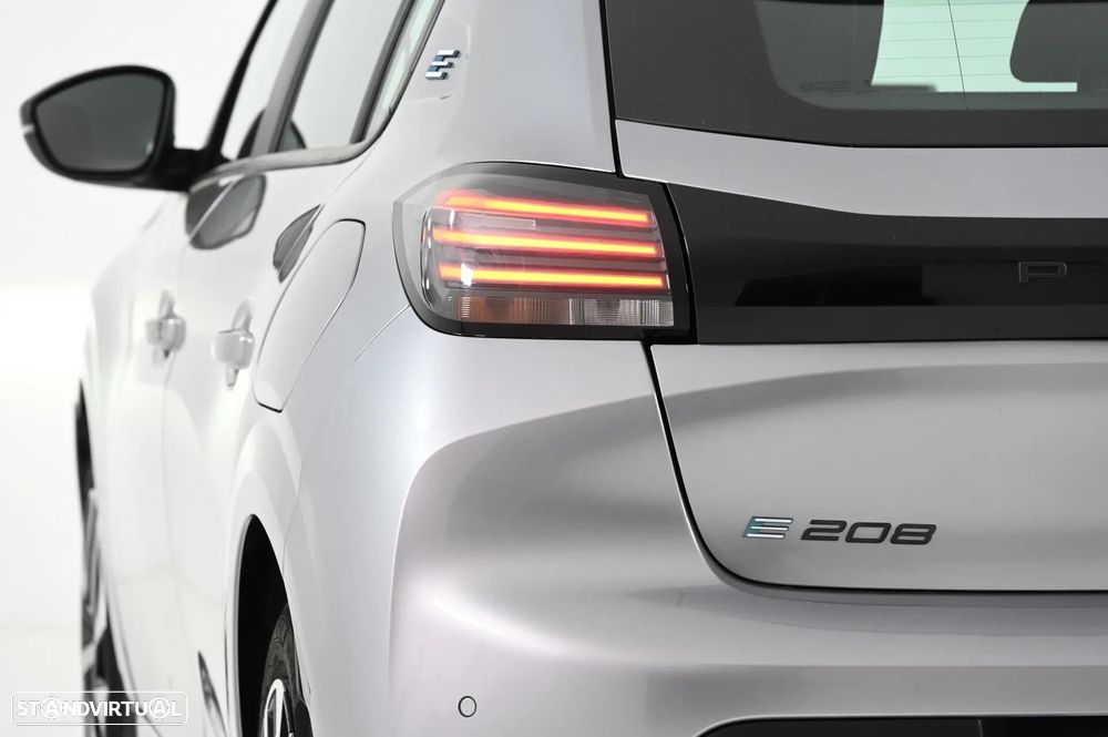 Peugeot e-208 50 kWh Active Pack - 11