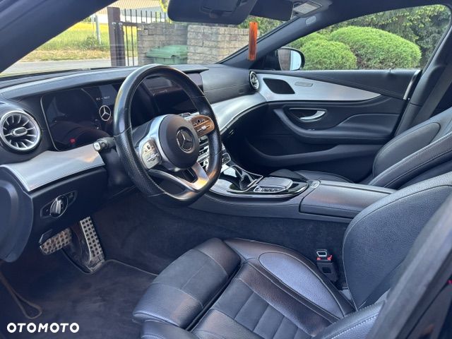 Mercedes-Benz CLS - 9