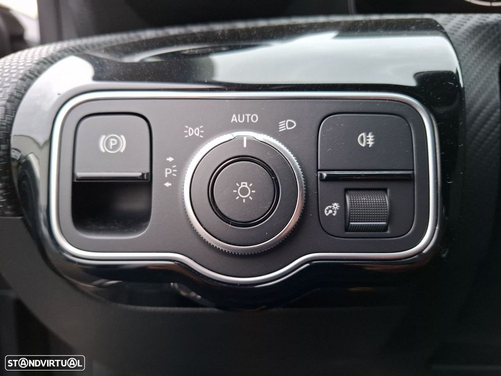 Mercedes-Benz CLA 180 d Shooting Brake Style Plus Aut. - 18