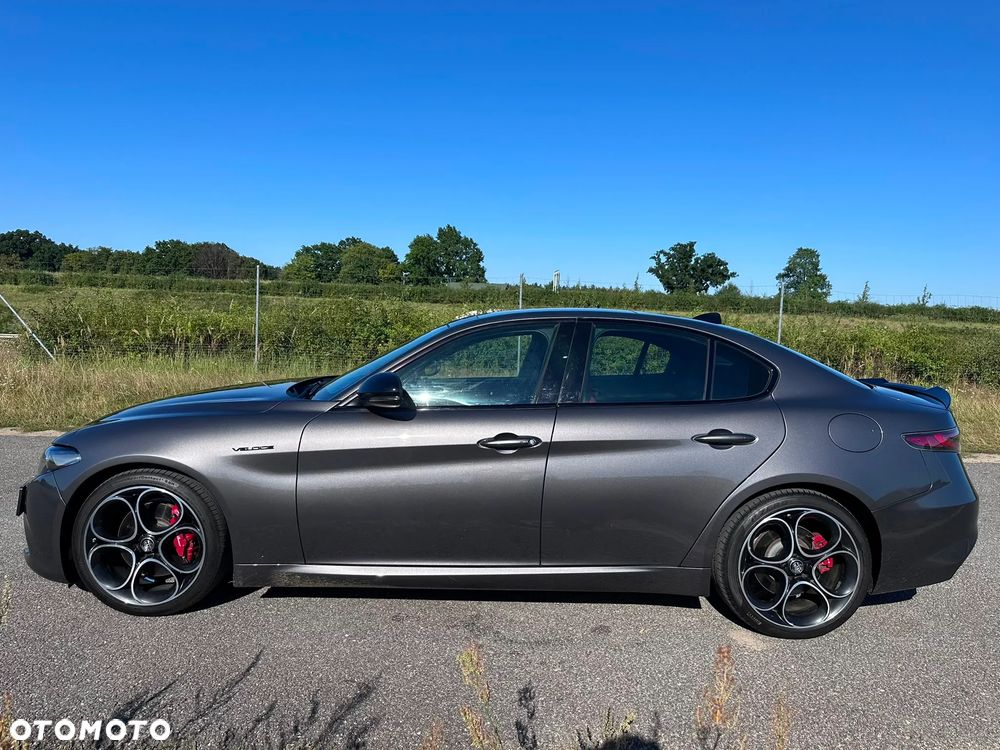 Alfa Romeo Giulia 2.0 Turbo 16V AT8 Veloce - 11