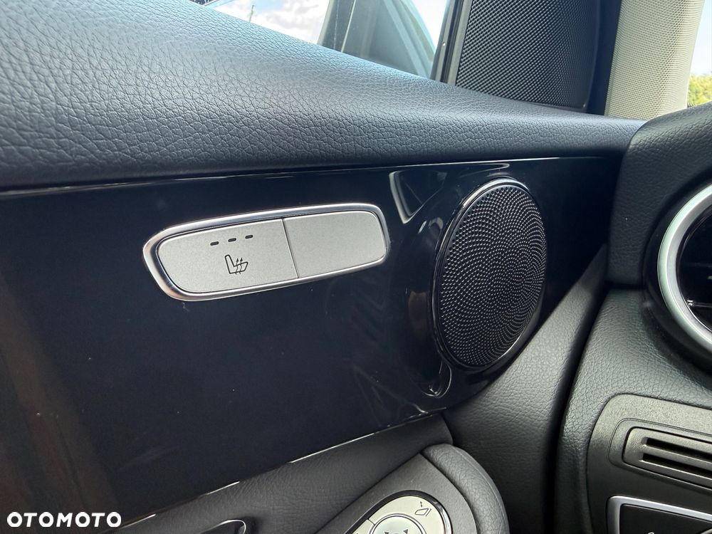 Mercedes-Benz GLC 300 de 4Matic 9G-TRONIC - 24