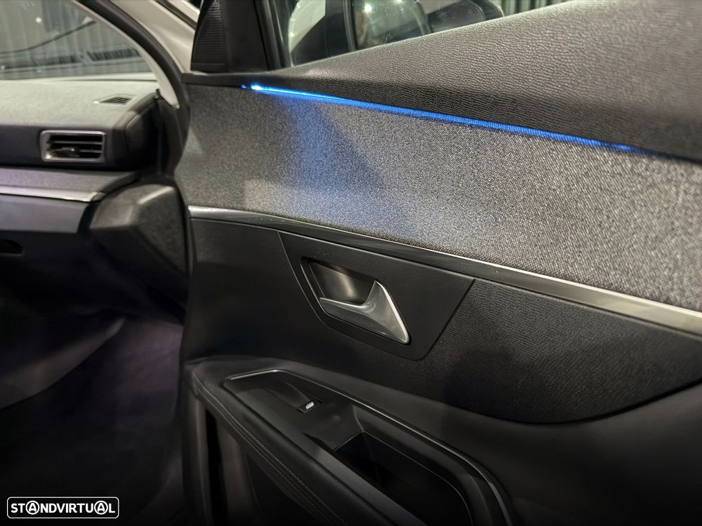 Peugeot 3008 1.2 PureTech Allure Pack - 30