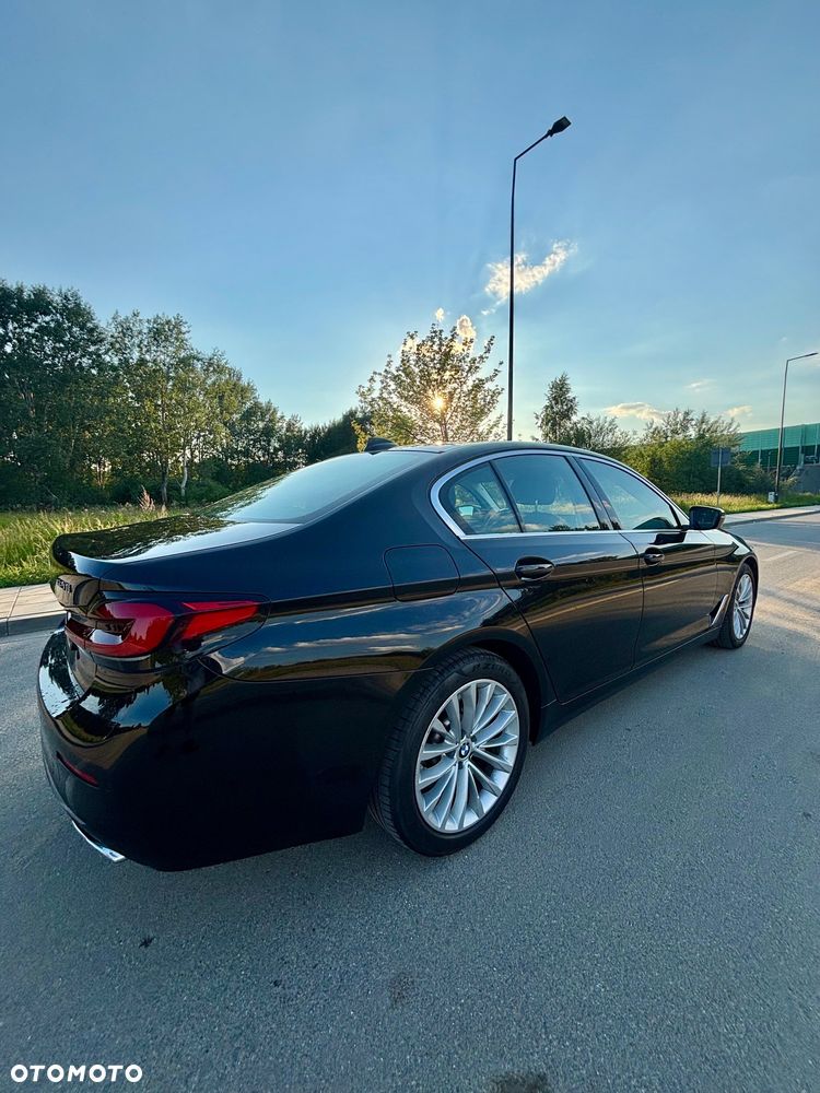 BMW Seria 5 520i Luxury Line - 4