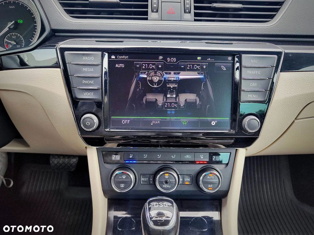 Skoda Superb 2.0 TSI 4x4 L&K DSG - 13