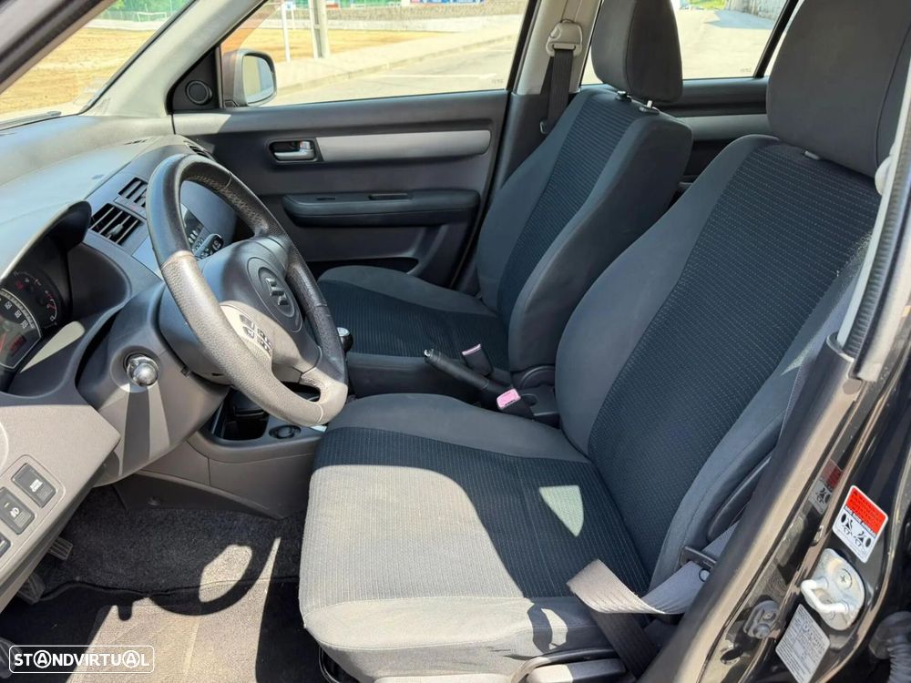 Suzuki Swift - 7