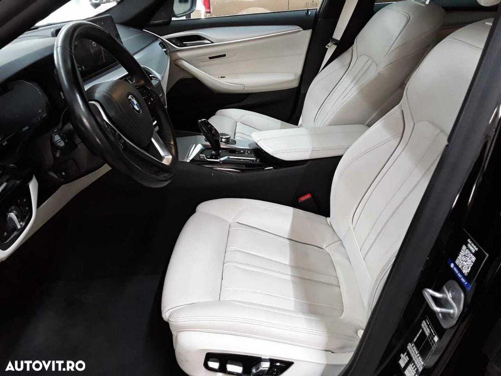 BMW Seria 5 520i Aut. Luxury Line - 4