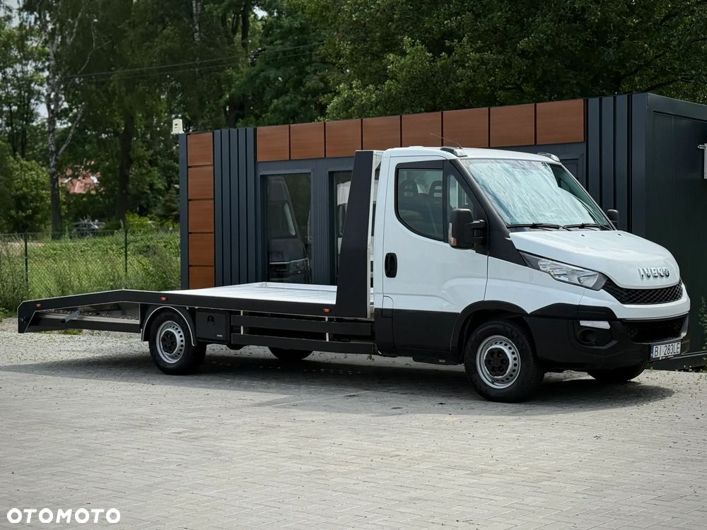 Iveco Daily 35S15 3.0 HPI 150KM / Autolaweta NOWY Najazd Aluminiowy / Wyciągarka + Poduszki Pneumatyczne / 2019 ROK PRODUKCJI / TYLKO 192.327KM PRZEBIEGU ! - 4