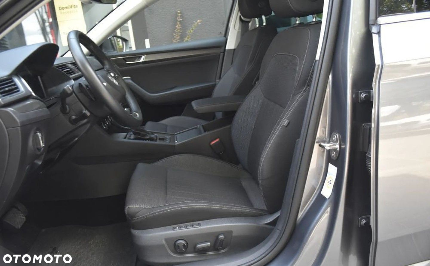 Skoda Superb 2.0 TDI DSG Style - 8