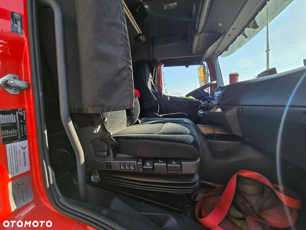 Mercedes-Benz ATEGO 824 - 21
