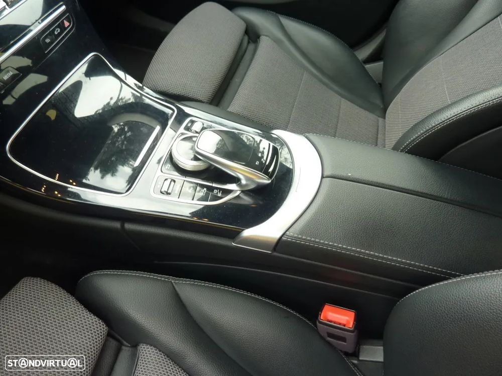 Mercedes-Benz C 300 de Avantgarde - 13