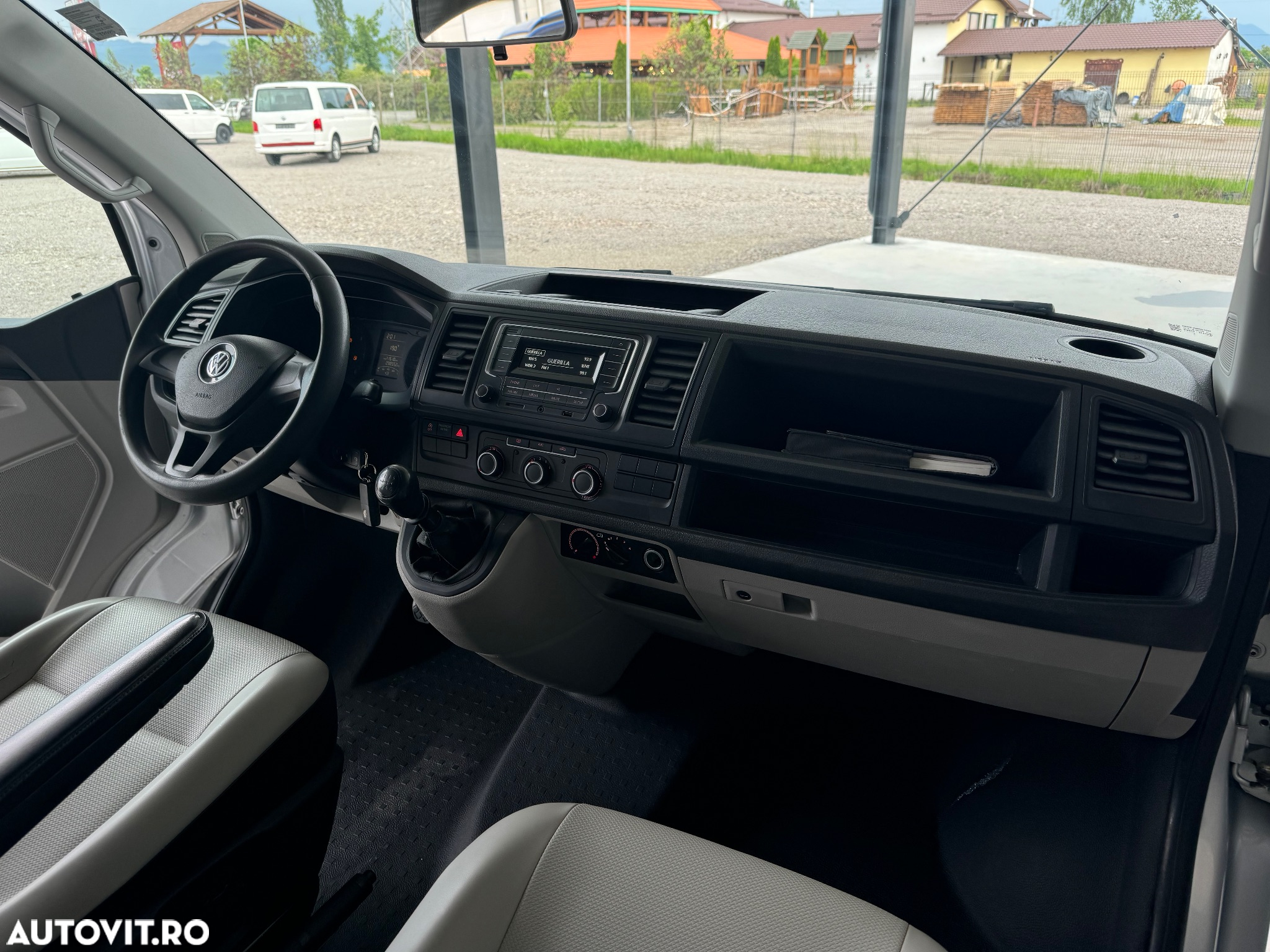 Volkswagen Transporter Kombi T6 2.0 TDI 110 kW LR - 16