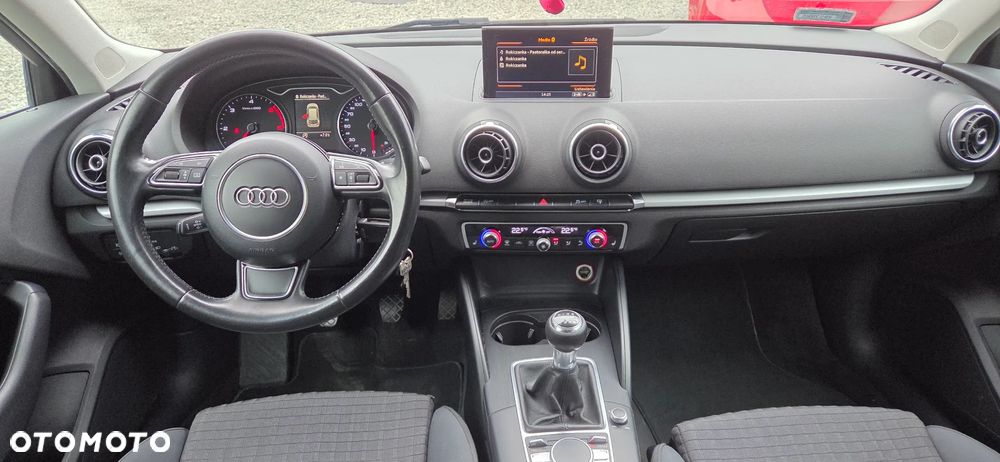 Audi A3 Sportback 2.0 TDI Ambiente - 8