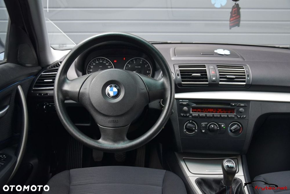 BMW Seria 1 - 22
