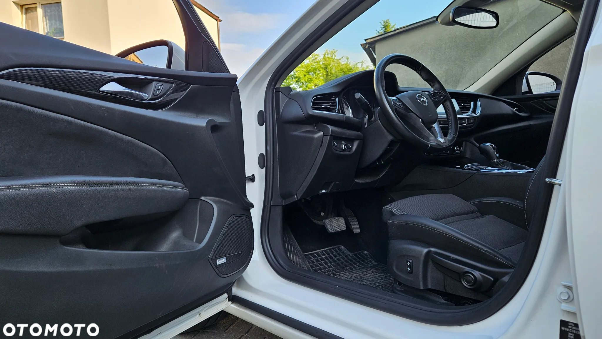 Opel Insignia 1.5 T Innovation S&S - 18