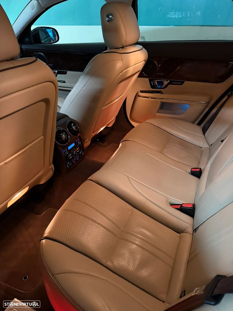 Jaguar XJ 3.0 D V6 Premium Luxury - 21
