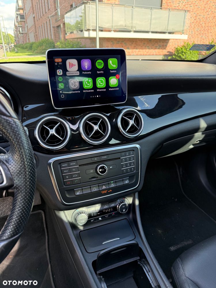 Mercedes-Benz CLA 250 7G-DCT - 9