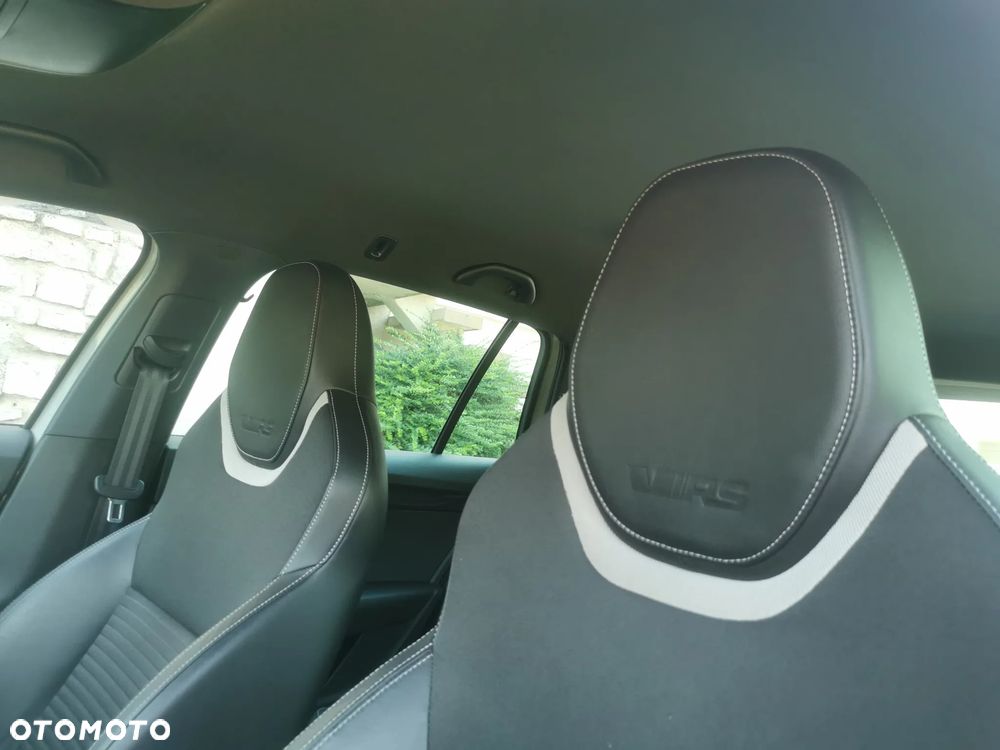 Skoda Octavia 2.0 TDI DSG RS - 26