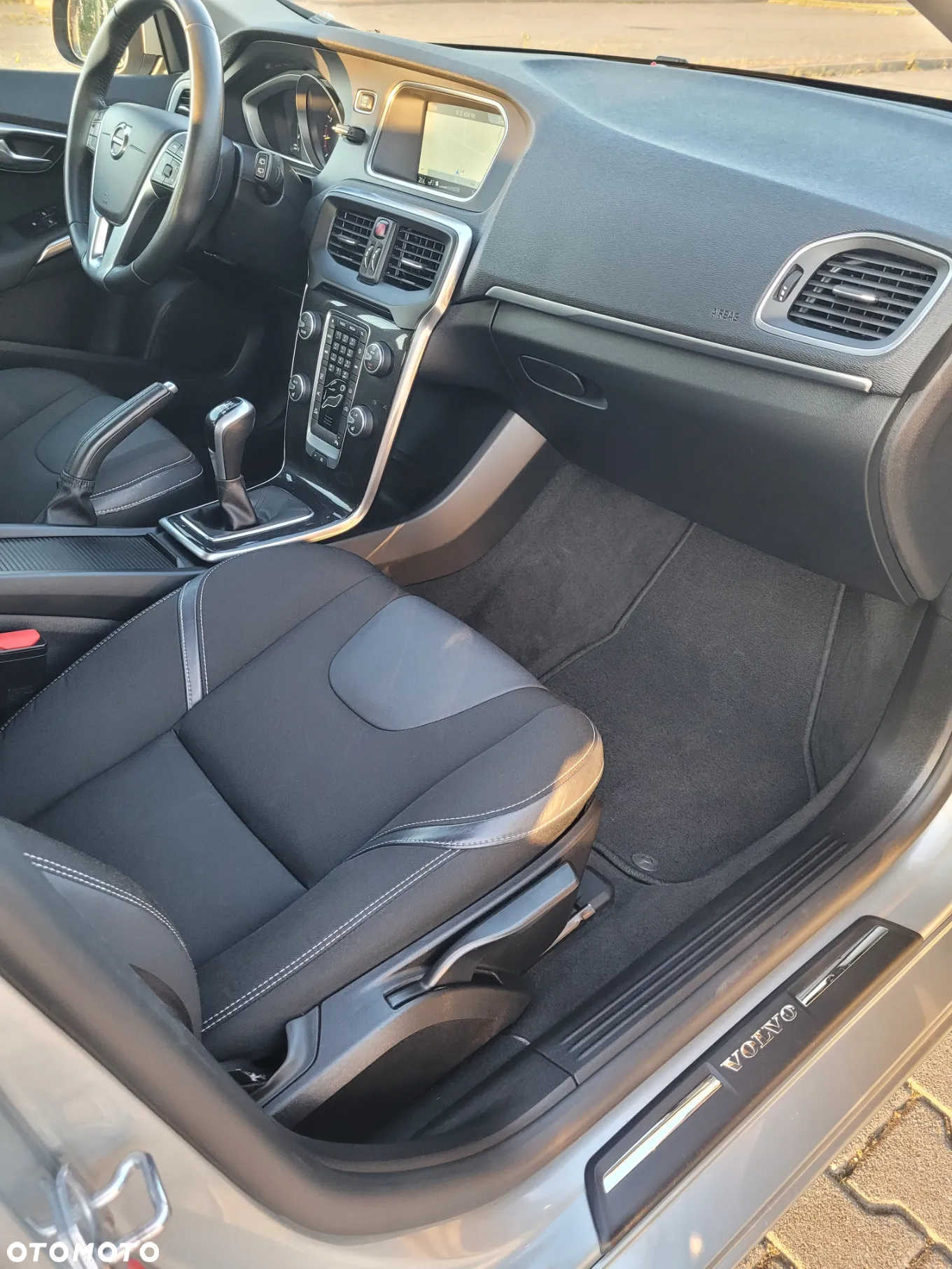 Volvo V40 T3 - 11