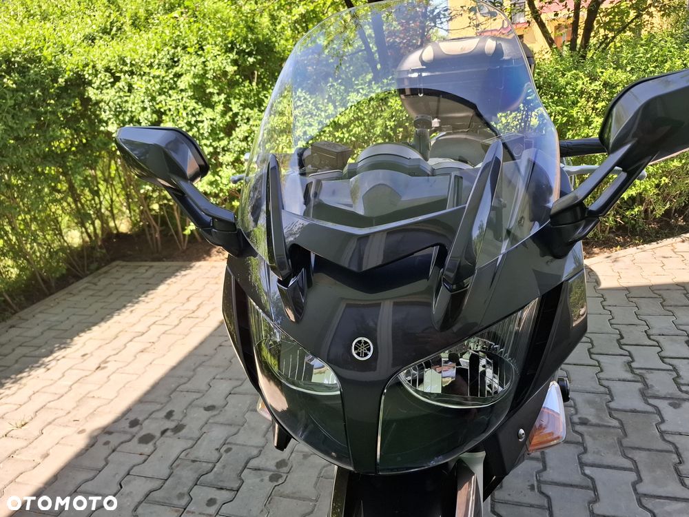 Yamaha FJR - 25