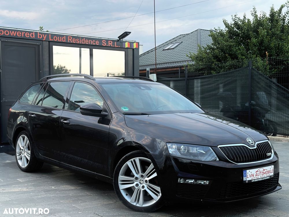 Skoda Octavia Combi Diesel 2.0 TDI DSG RS - 1