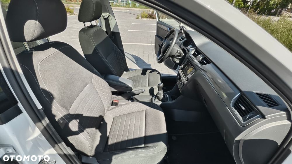 Skoda RAPID Spb 1.0 TSI Style - 8