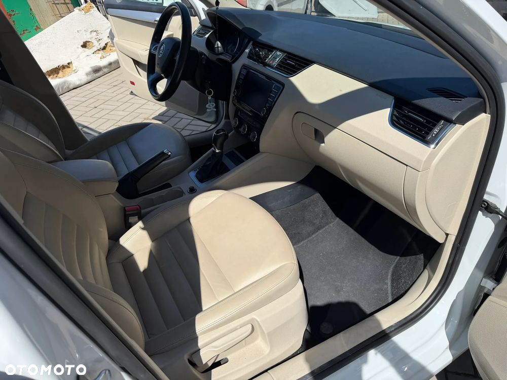 Skoda Octavia - 8