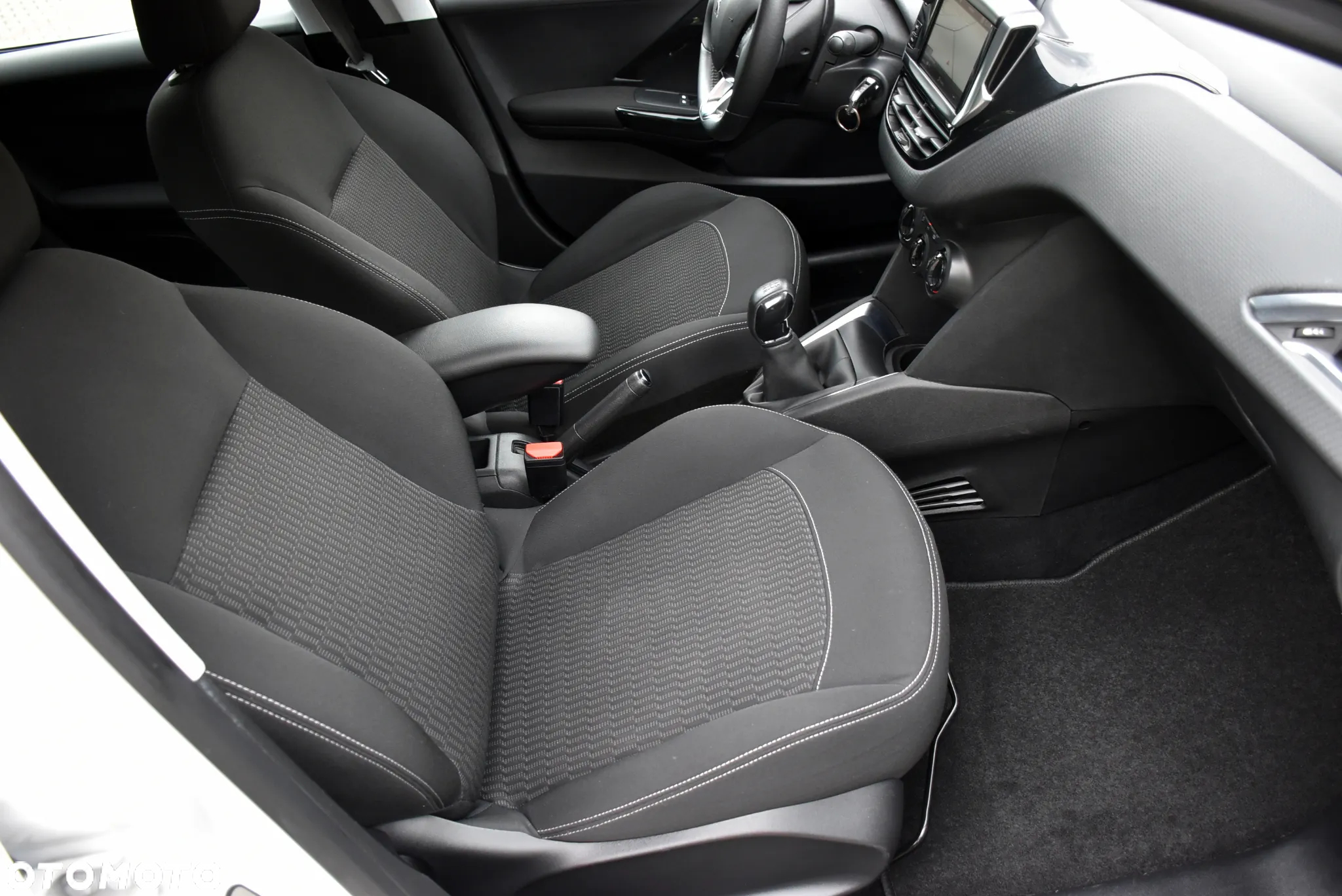 Peugeot 208 1.6 BlueHDi Active - 23