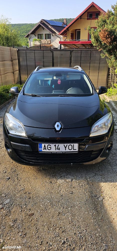 RENAULT Megane