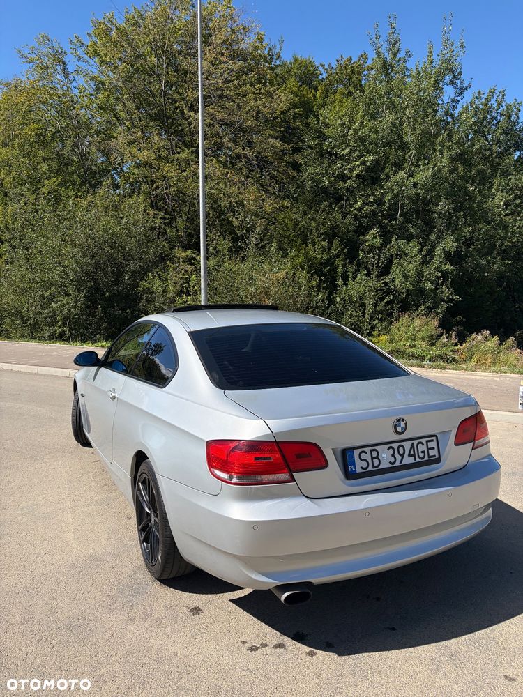 BMW Seria 3 320i - 2