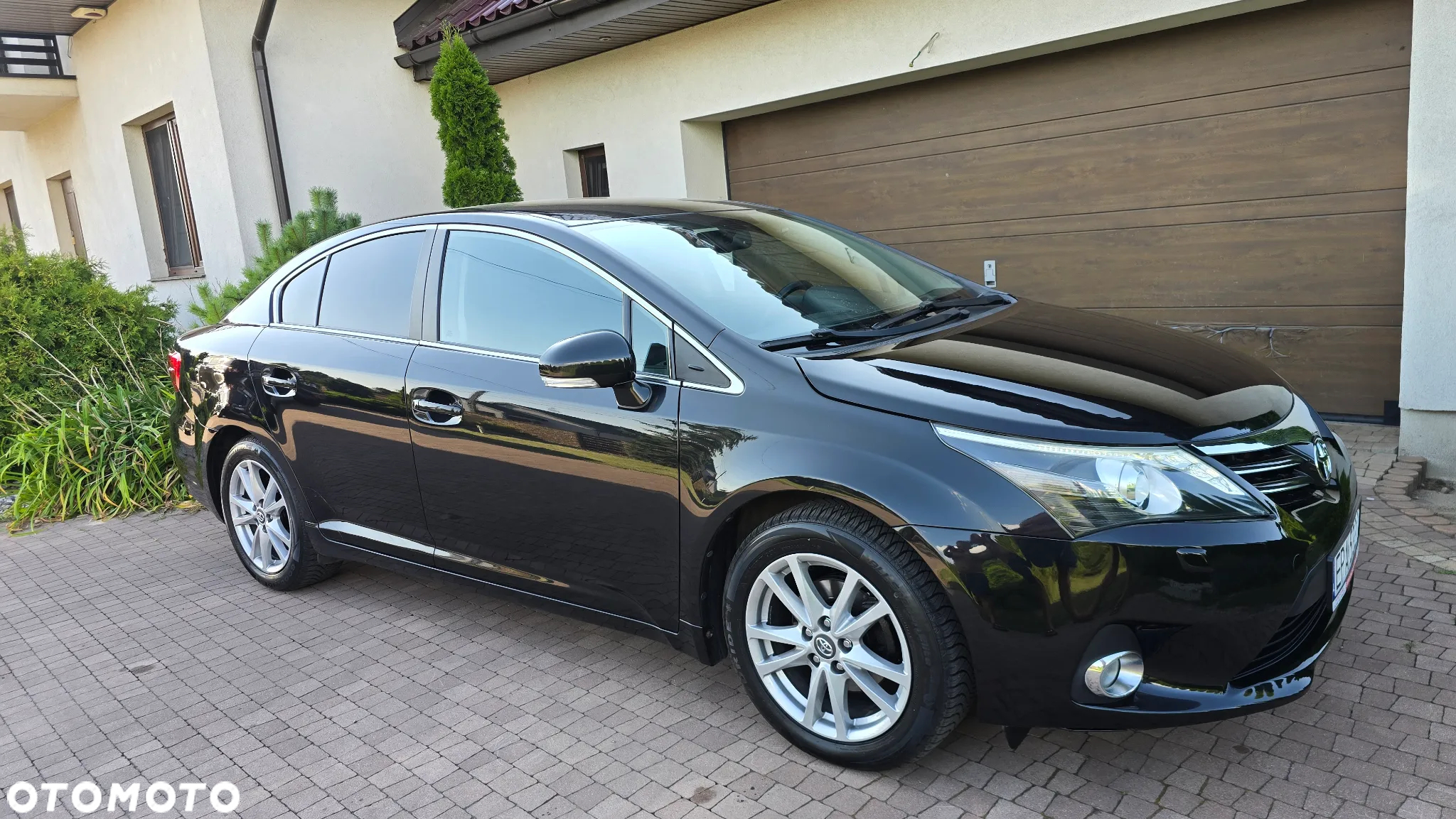 Toyota Avensis - 12