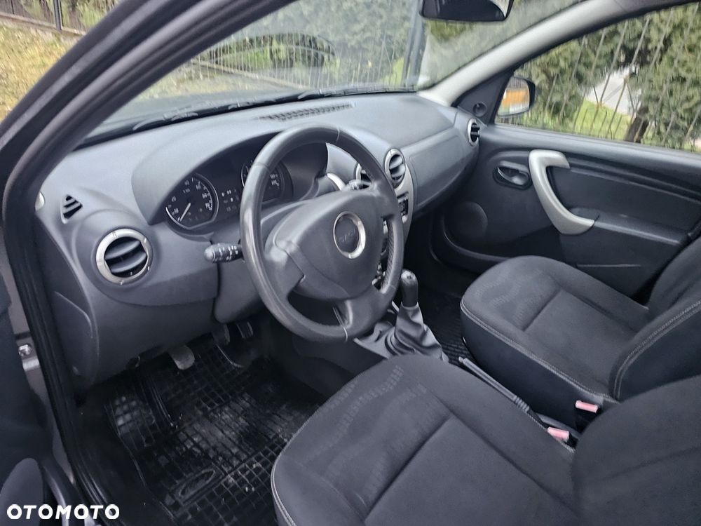 Dacia Sandero 1.6 Ambiance - 11