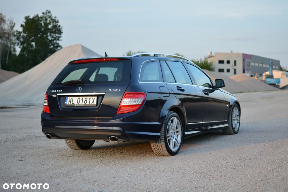 Mercedes-Benz Klasa C 320 CDI DPF 4Matic 7G-TRONIC Avantgarde - 4