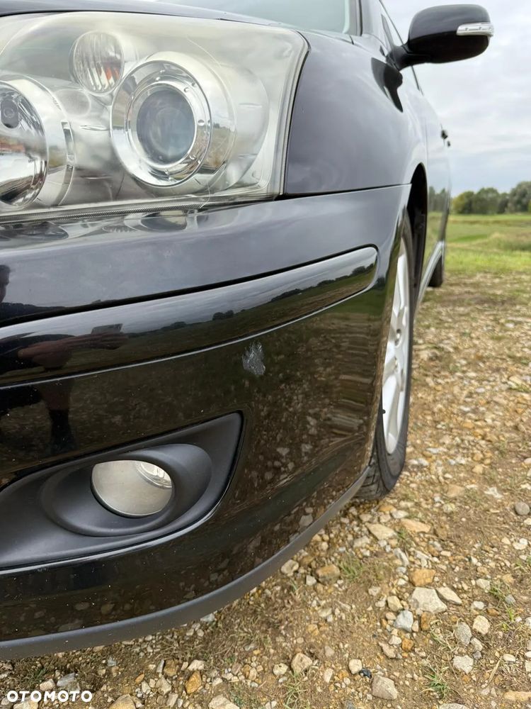 Toyota Avensis 2.0 VVT-i Combi Edition - 10